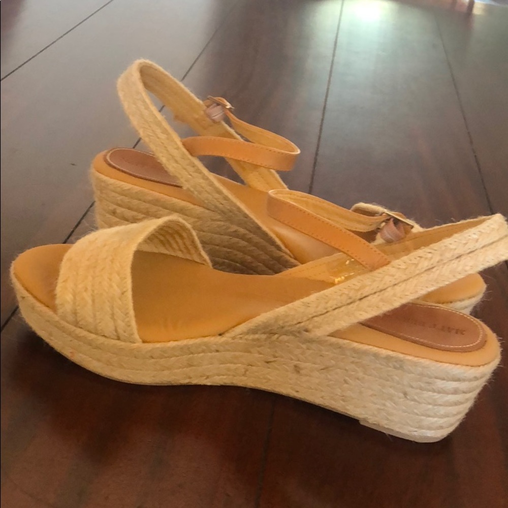 Cute burlap espadrilles/wedge